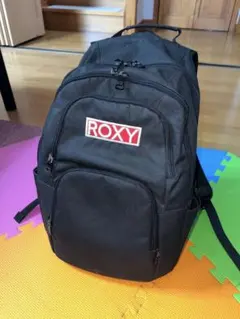 【大容量】ROXY バックパック ブラック 保冷ポケット付き ロゴ赤のサムネイル