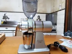 Kalita コーヒーミル 電動 ナイスカット - メルカリ