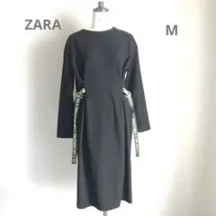 ZARA黒ストレートシルエットワンピース