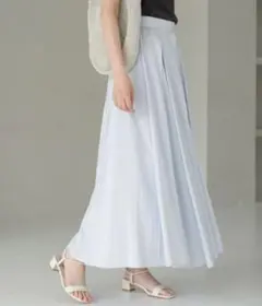 【週末セール】ELURA セミシアボリュームスカートのサムネイル