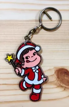 値下げ●昭和レトロ＆レア★不二家ペコちゃんサンタキーホルダー/80年代のサムネイル
