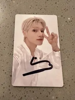 ATEEZ ウヨン サイン入り トレカ