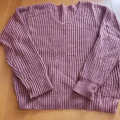 アクリル100% Vネックセーター 濃いピンク