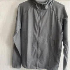 ユニクログレー フード付き薄手パーカー Sサイズ