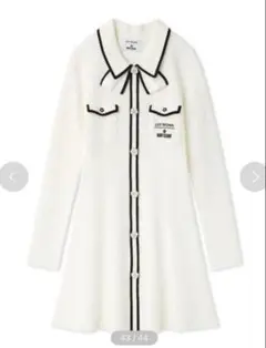 リリーブラウン×マリクワ デイジー釦付きビジューミニニットワンピース ホワイト