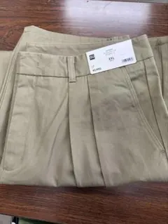 GU チノバレルレッグタックパンツ　股下68cm