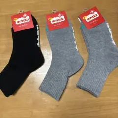新品未使用タグ付き✨✨　　 履くホカロン靴下3足セット