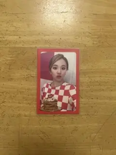 チェヨン What is Love 公式トレカ