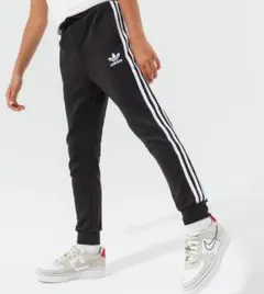 adidas originals キッズ　トレフォイルパンツ　150黒　新品