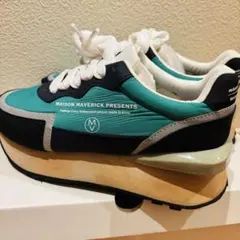 【美品】MAISON MAVERICK PRESENTS 厚底スニーカー　緑のサムネイル