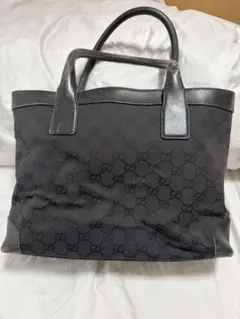 GUCCI ブラック GGパターン ハンドバッグ