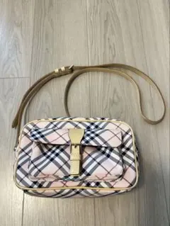 【バーバリーブルーレーベル】ショルダーバッグ　ノバチェック ピンク レザー