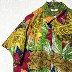 デザインシャツ　総柄　ヴィンテージ　レトロ　花柄　ボタニカル　アート　奇抜　半袖
