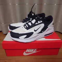 ナイキ エアマックス ボルト 27.5㎝ ホワイト×ブラック