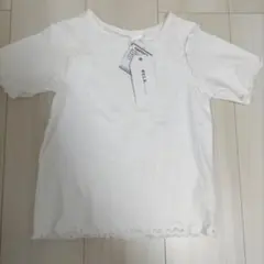 新品未使用　　ホワイト 半袖Tシャツ　130のサムネイル