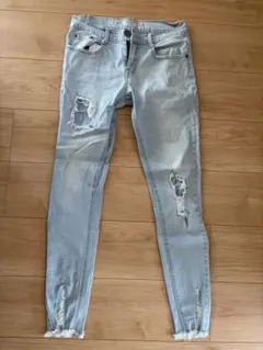 REALIZE スキニーデニムのサムネイル