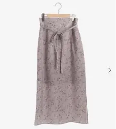 MAJESTIC LEGON サテンフラワー　Iラインスカート