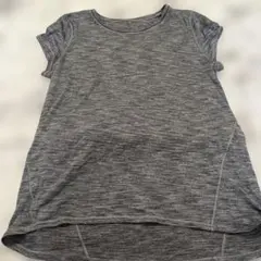 Lululemon サイズ8半袖トレーニングトップス グレー系のサムネイル