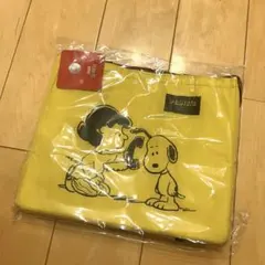 スヌーピー　スクエア保冷バッグ　新品　イエロー
