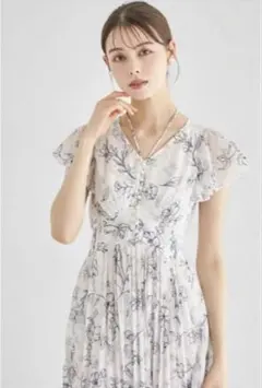 toccocloset パール付きネックリボン水彩フラワープリーツワンピース
