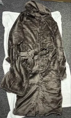 着る毛布 冬【保温＆極上の触り】 吸湿発熱 暖かい 防寒 男女兼用 フード付き