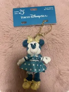 新発売】ぬいぐるみチャーム ミッキー ミニー 新品 5周年 ディズニー