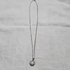 昭和レトロ パールとクリスタルの花型ネックレス