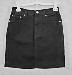 ストレッチ 　ミニスカート　ブラックデニム　フリーサイズ