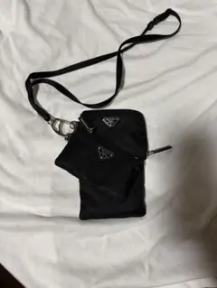 PRADA ナイロン スマホショルダーバッグ ポーチ付きのサムネイル