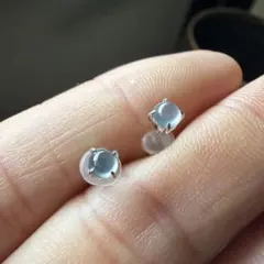 本翡翠、k18金、クリスタル種ピアス、仕事柄、シンプル普段用