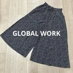 グローバルワーク サラサラサテンフレアワイドパンツ