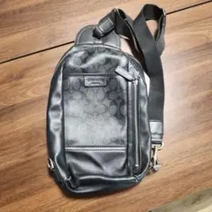 COACHボディーバッグ