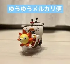 ワンピース　ワンピの実 第八海戦　サウザンド・サニー号　カプセルトイ