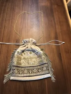 ショルダーバッグ　巾着バック　ハンドメイドショルダーバッグ