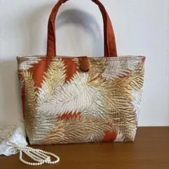 No.53 帯リメイクバック　朱と金色のリーフ刺繍のトートバッグ