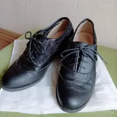 レースアップシューズ