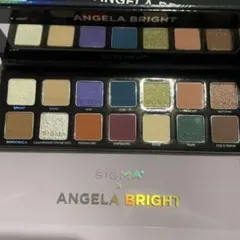 SIGMA x ANGELA BRIGHT アイシャドウパレットのサムネイル
