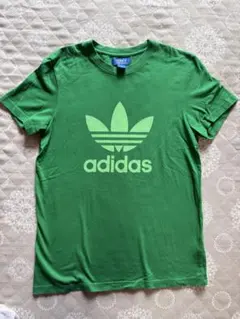 正規品⭐️adidas オリジナル　グリーン　Tシャツ