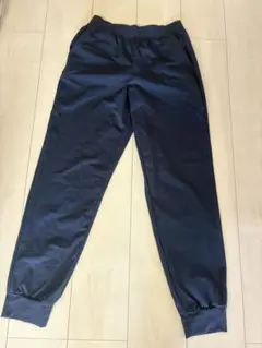 ウルトラストレッチアクティブジョガーパンツ　丈長め　　　　色ネイビー