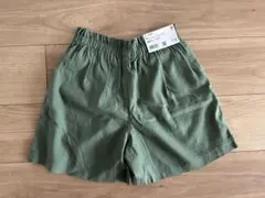 【新品未使用】UNIQLO KIDS カーキ色 ショートパンツ 130