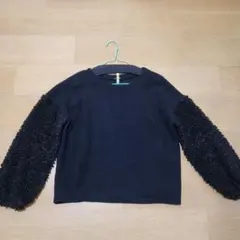clear 黒トップス　モコモコ袖