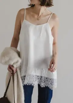 ボンジュールサガン　レーストリムキャミソール　オフホワイト　トップス　インナー