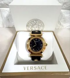 VERSACE ヴェルサーチ　腕時計　極美品 電池新品　VANITYのサムネイル