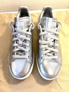 最！最終お値下げ美品☆☆☆ adidas スタン・スミス シルバー アディダス スタンスミス / Stan Smith - シルバー | アディダス