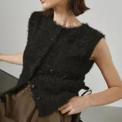 CAPRICIEUX LE'MAGE スパンコールフェザーベスト　ブラック