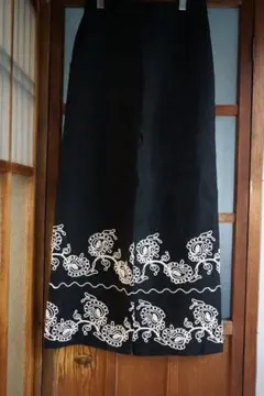 一度着用☆ZARA黒麻ワイドパンツ刺繍入り