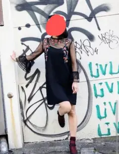 ZARA BASIC☆シフォンワンピース　黒　花