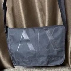 Armani Exchange ブラック ショルダーバッグ