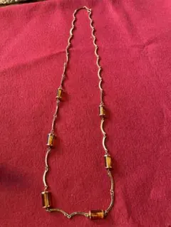 28.べっ甲？ネックレス