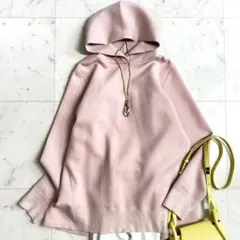 美品♪ヨリ ダンボール生地 バックギャザー パーカースウェット ピンク系のサムネイル